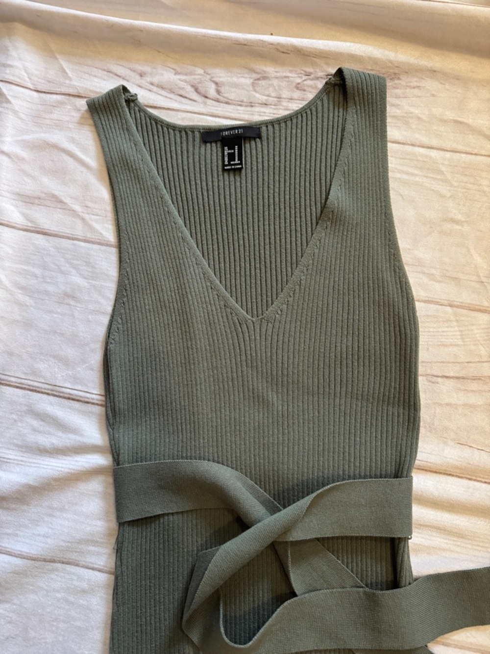 Forever 21 sleeveless ribbed sweater dress